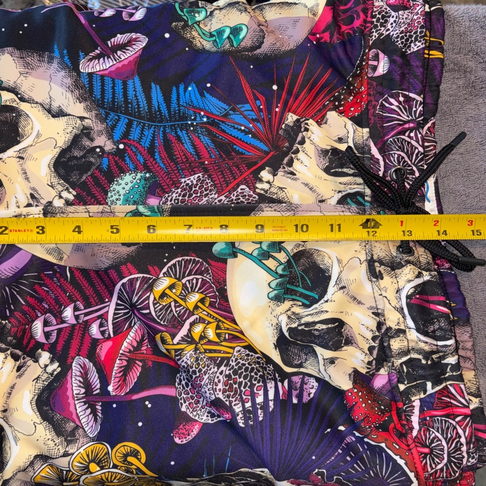 NEW Fresh Prints of Bel-Air Men's Shorts XL Black Multi Skull Mushroom Graphic - Picture 7 of 7